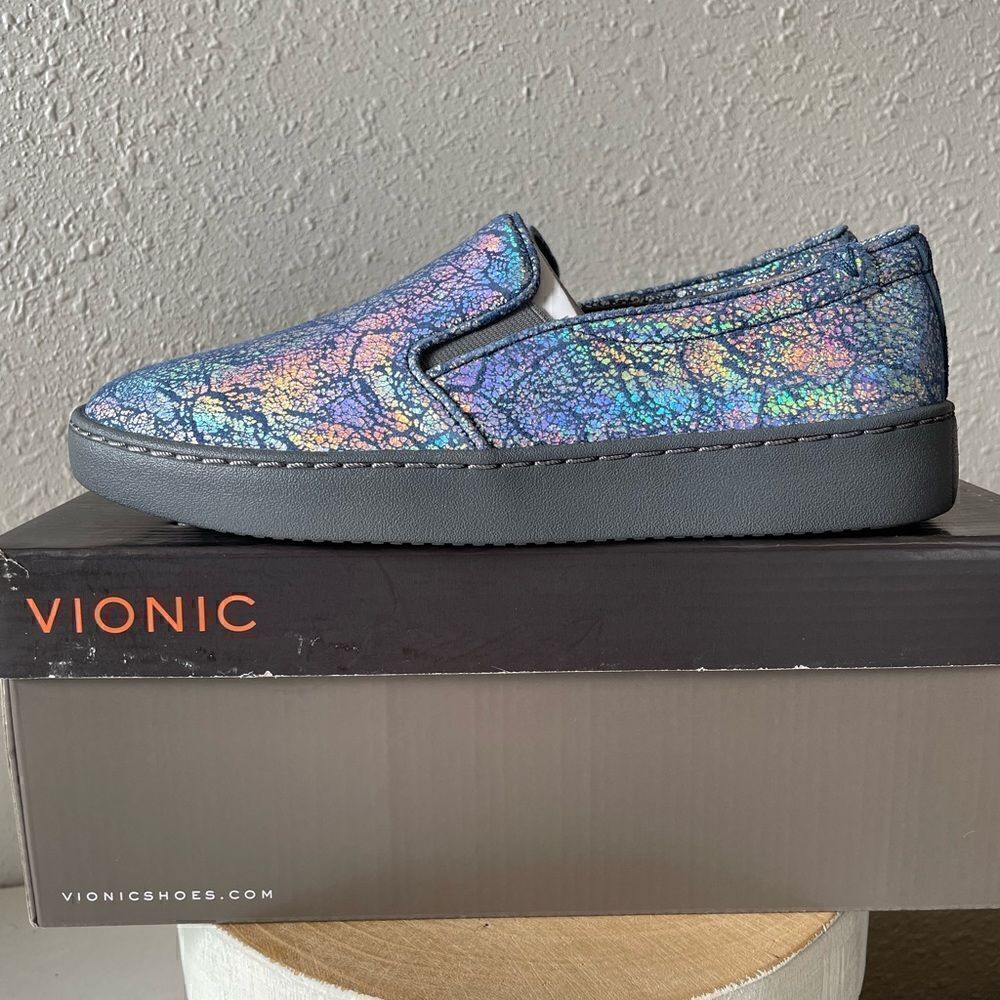NIB Vionic Blue Metallic Avery Shoes Sizes 6, 6.5, and 7.5